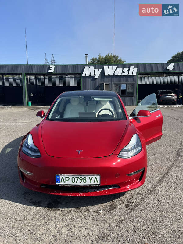 Седан Tesla Model 3 2019 в Запорожье