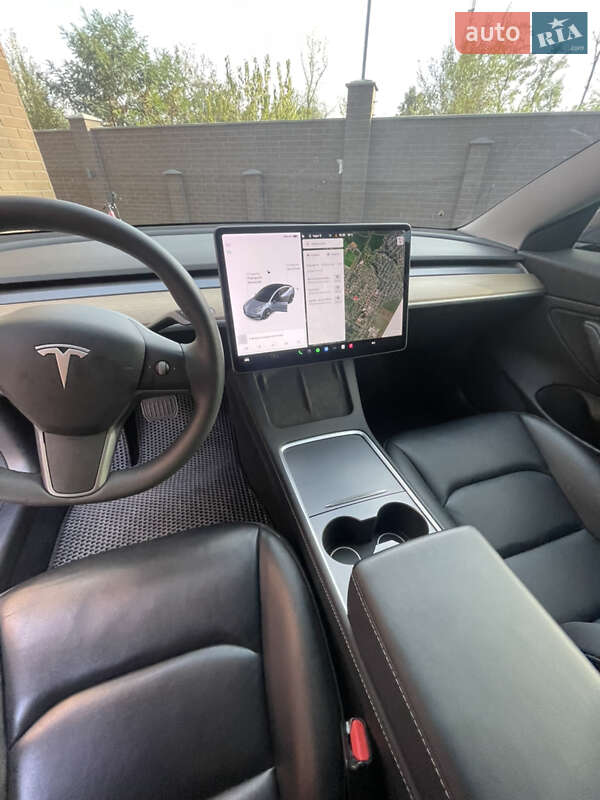 Седан Tesla Model 3 2021 в Запорожье