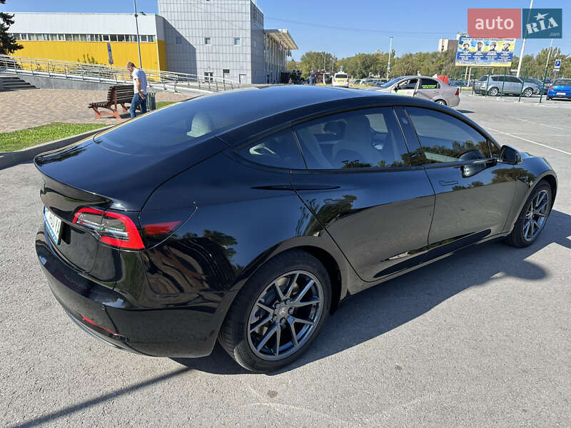 Седан Tesla Model 3 2022 в Запоріжжі фото 18 Седан Tesla Model 3 2022 в Запоріжжі