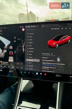 Седан Tesla Model 3 2019 в Києві