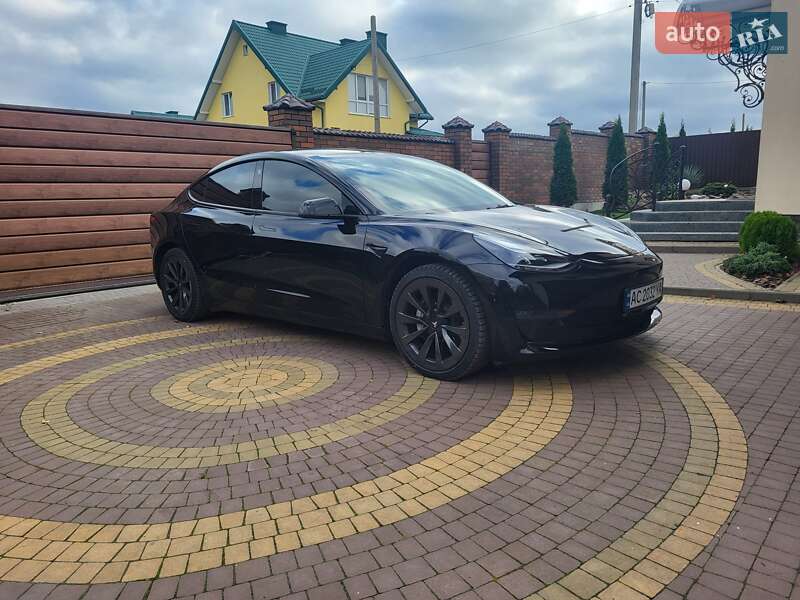 Седан Tesla Model 3 2021 в Луцьку