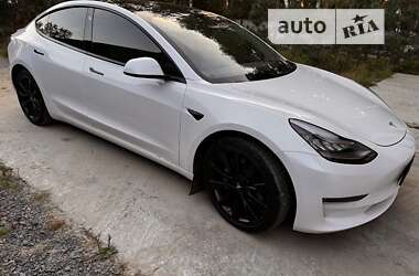 Седан Tesla Model 3 2020 в Ковелі