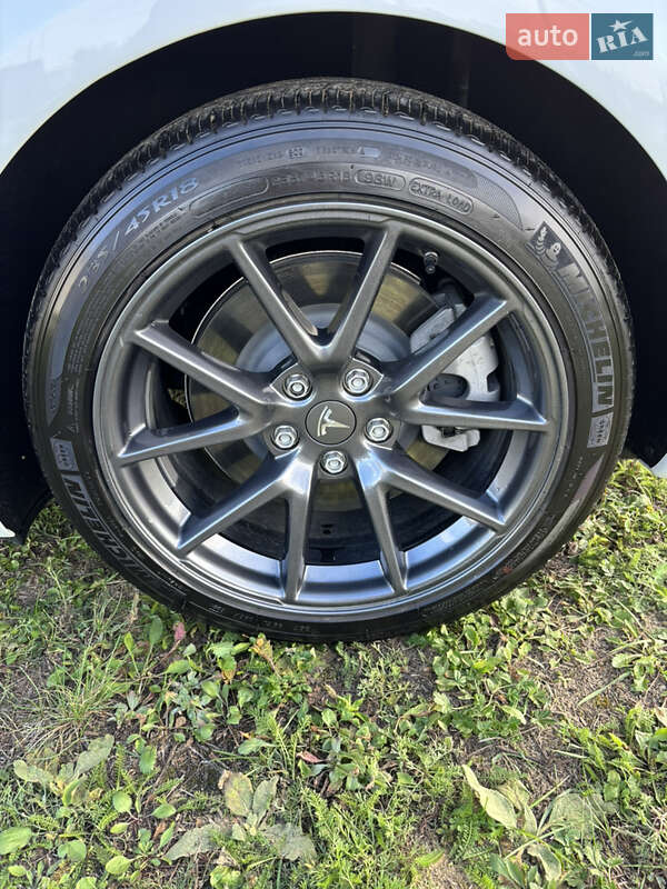 Седан Tesla Model 3 2022 в Львове фото 15 Седан Tesla Model 3 2022 в Львове