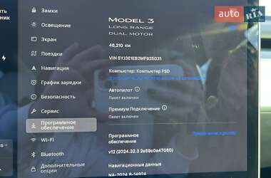 Седан Tesla Model 3 2021 в 