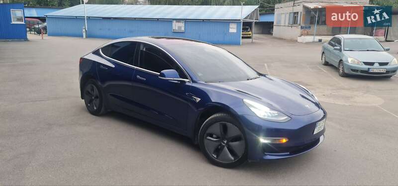 Tesla Model 3 2018