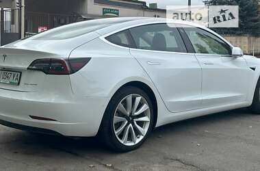 Седан Tesla Model 3 2019 в 