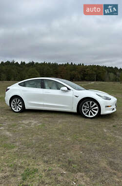Седан Tesla Model 3 2019 в Белой Церкви