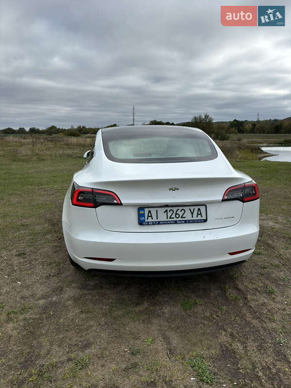 Седан Tesla Model 3 2019 в Білій Церкві
