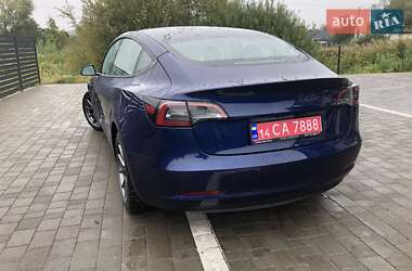 Седан Tesla Model 3 2023 в Львові