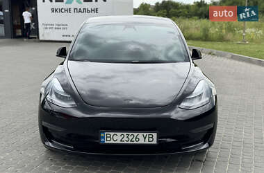 Седан Tesla Model 3 2023 в Яворові