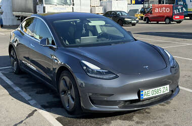 Седан Tesla Model 3 2019 в Дніпрі
