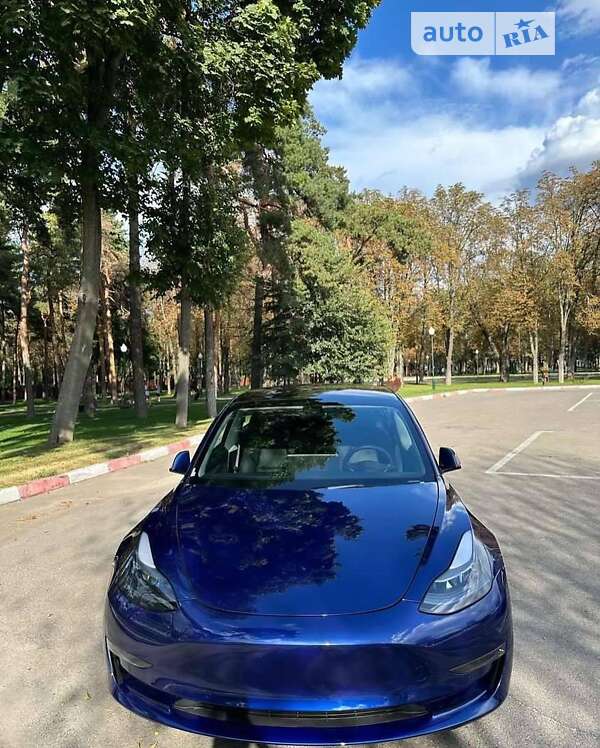 Седан Tesla Model 3 2022 в Вінниці