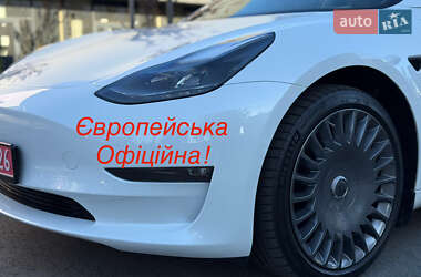 Седан Tesla Model 3 2022 в Києві