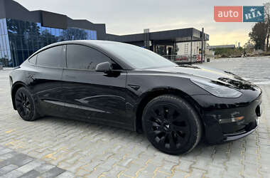 Седан Tesla Model 3 2021 в Виннице