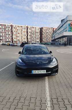 Седан Tesla Model 3 2022 в Києві