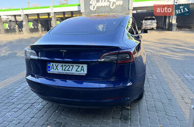 Седан Tesla Model 3 2018 в Харкові