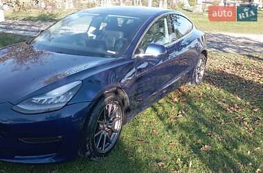 Седан Tesla Model 3 2018 в 