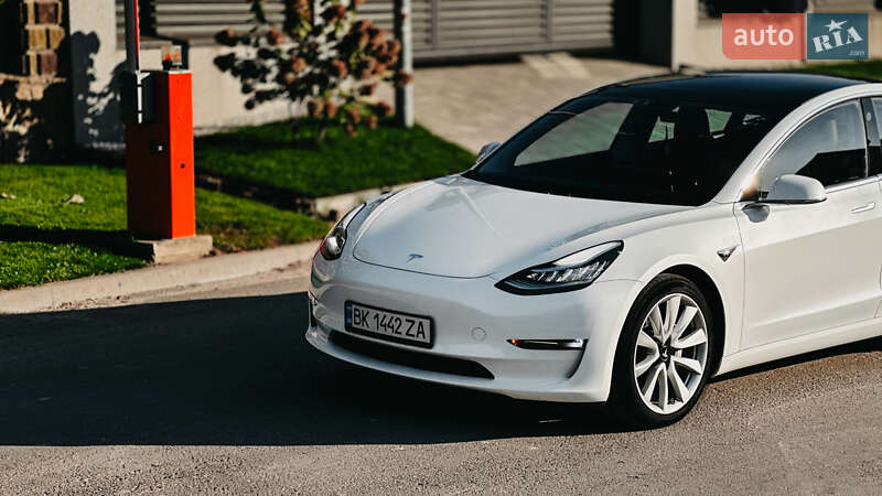 Седан Tesla Model 3 2020 в Рівному фото 6 Седан Tesla Model 3 2020 в Рівному