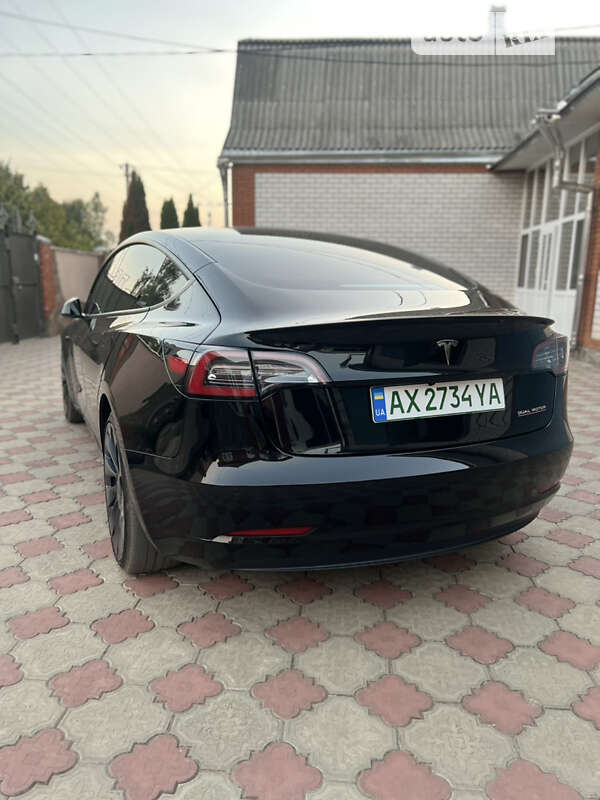 Седан Tesla Model 3 2020 в Харкові
