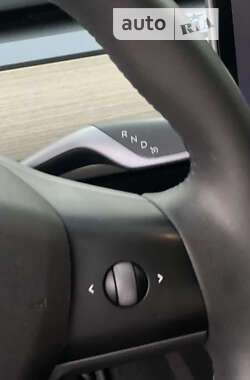 Седан Tesla Model 3 2020 в Харкові