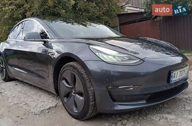 Седан Tesla Model 3 2019 в 