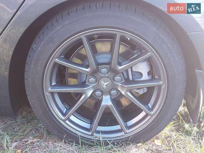 Седан Tesla Model 3 2023 в Умани фото 16 Седан Tesla Model 3 2023 в Умани