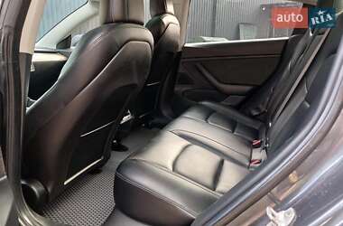 Седан Tesla Model 3 2018 в 