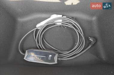 Седан Tesla Model 3 2023 в Одессе