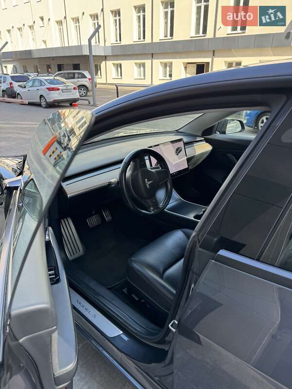 Седан Tesla Model 3 2018 в Львові фото 4 Седан Tesla Model 3 2018 в Львові