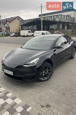 Седан Tesla Model 3 2019 в Софіївській Борщагівці