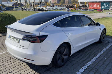 Седан Tesla Model 3 2020 в Львові