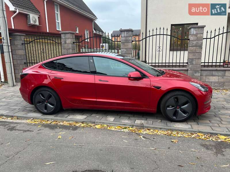 Седан Tesla Model 3 2022 в Киеве фото 4 Седан Tesla Model 3 2022 в Киеве
