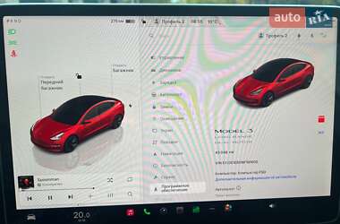Седан Tesla Model 3 2022 в 