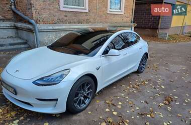 Седан Tesla Model 3 2019 в 