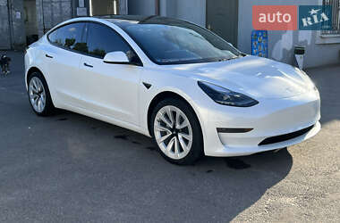 Седан Tesla Model 3 2022 в Полтаве