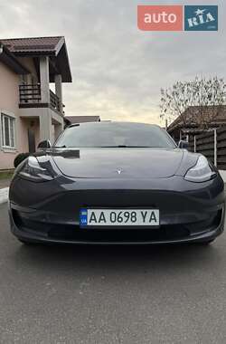 Седан Tesla Model 3 2019 в Киеве