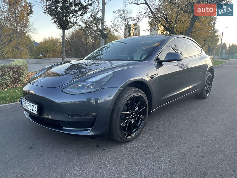 Седан Tesla Model 3 2022 в Днепре фото Седан Tesla Model 3 2022 в Днепре