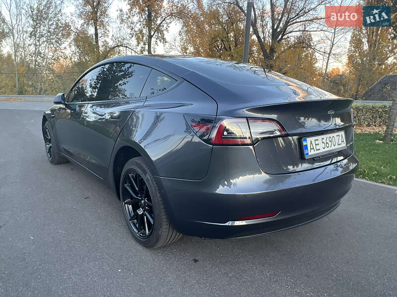 Седан Tesla Model 3 2022 в Дніпрі фото 3 Седан Tesla Model 3 2022 в Дніпрі