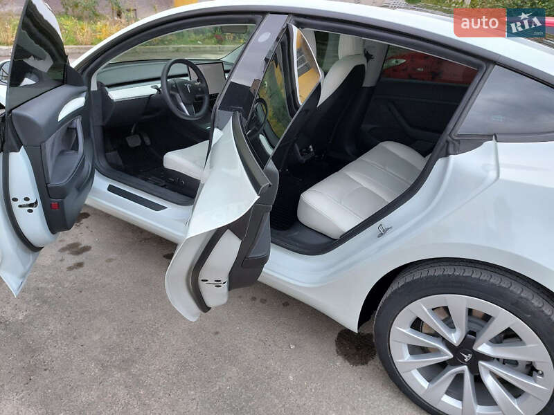 Седан Tesla Model 3 2021 в Кременце фото 17 Седан Tesla Model 3 2021 в Кременце