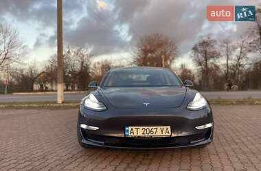 Седан Tesla Model 3 2018 в Бурштині фото 4 Седан Tesla Model 3 2018 в Бурштині