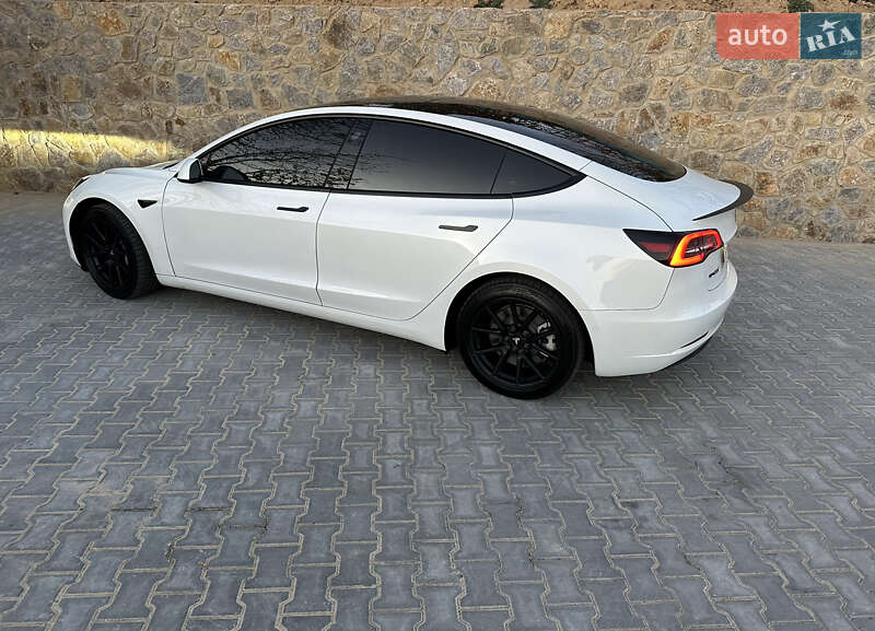 Седан Tesla Model 3 2022 в Виннице фото 22 Седан Tesla Model 3 2022 в Виннице