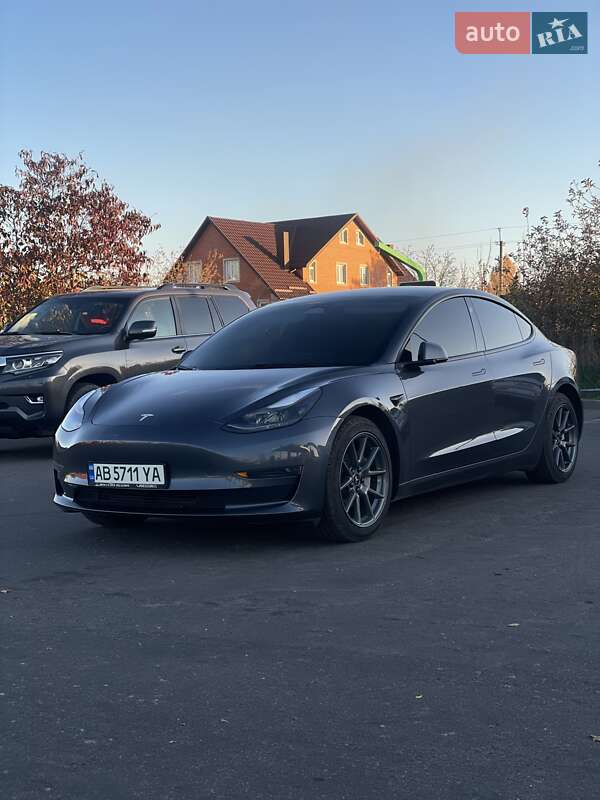 Tesla Model 3 2023