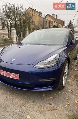 Седан Tesla Model 3 2022 в Луцке