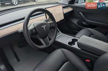 Седан Tesla Model 3 2020 в Луцьку