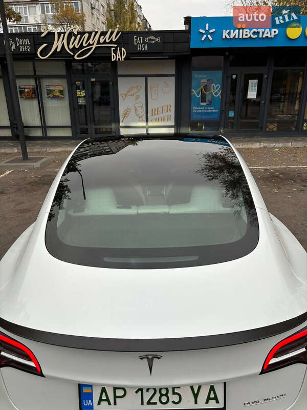 Седан Tesla Model 3 2019 в Запоріжжі