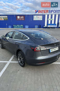 Седан Tesla Model 3 2018 в 