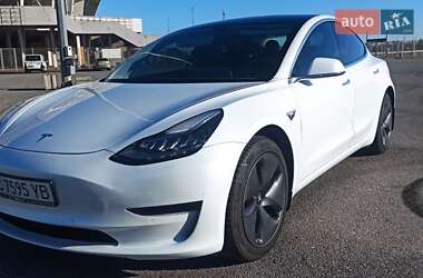 Седан Tesla Model 3 2019 в Львове