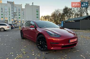 Седан Tesla Model 3 2021 в Виннице