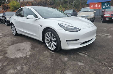 Седан Tesla Model 3 2020 в Каменском