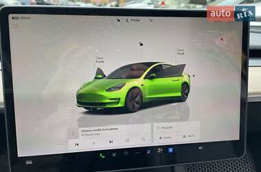 Седан Tesla Model 3 2022 в Києві